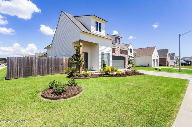 108 Amsterdam Avenue, Youngsville, LA 70592