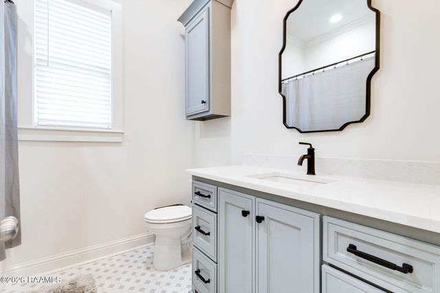 108 Amsterdam Avenue, Youngsville, LA 70592