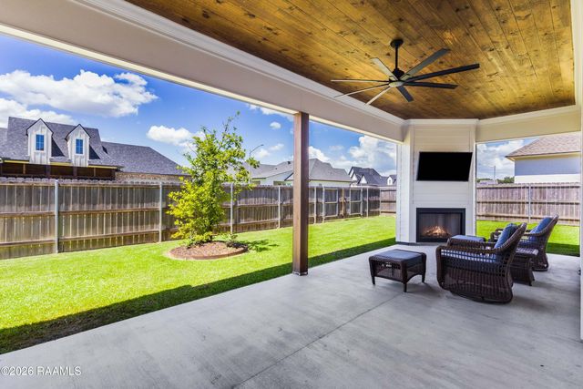 108 Amsterdam Avenue, Youngsville, LA 70592