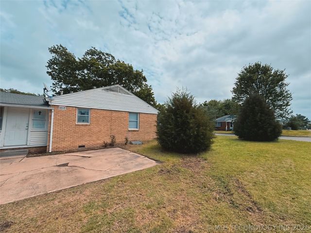 5901 E 3rd Street, Tulsa, OK 74112