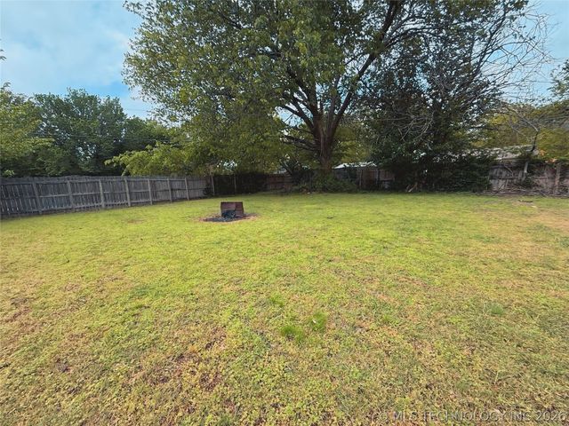 5901 E 3rd Street, Tulsa, OK 74112