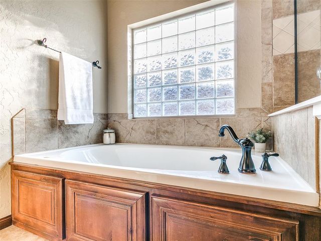 13120 NW 4th Street, Yukon, OK 73099