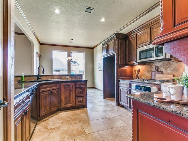 13120 NW 4th Street, Yukon, OK 73099