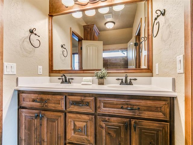 13120 NW 4th Street, Yukon, OK 73099