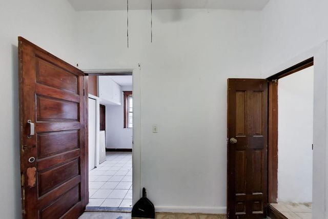 2625 S Central Park Avenue, Chicago, IL 60623