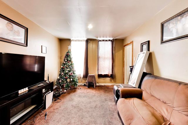 2625 S Central Park Avenue, Chicago, IL 60623