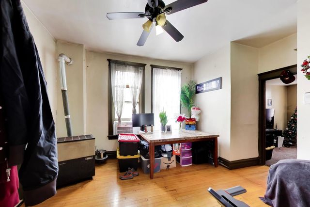 2625 S Central Park Avenue, Chicago, IL 60623