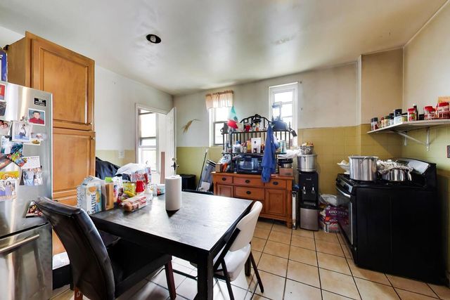 2625 S Central Park Avenue, Chicago, IL 60623