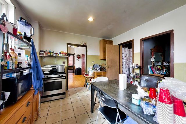 2625 S Central Park Avenue, Chicago, IL 60623