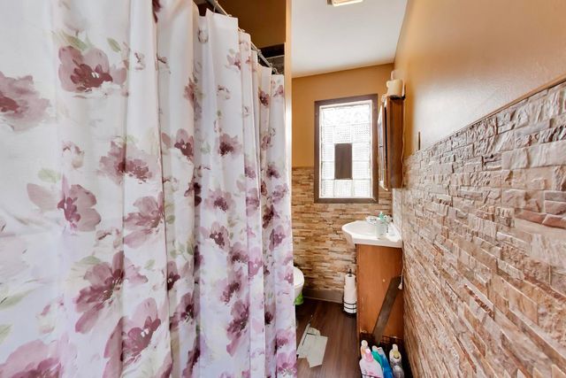 2625 S Central Park Avenue, Chicago, IL 60623