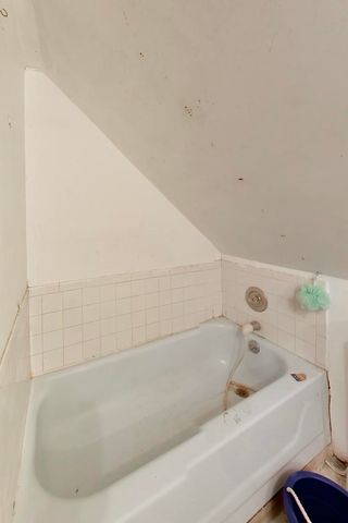 2625 S Central Park Avenue, Chicago, IL 60623