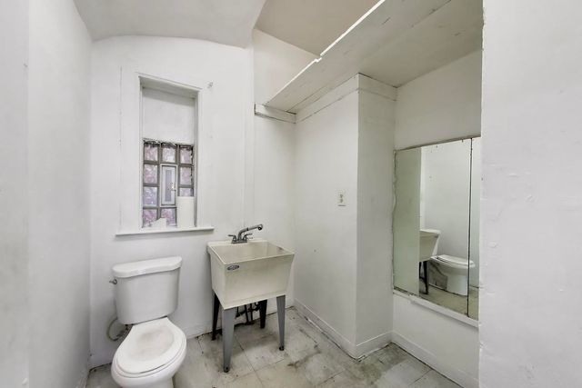 2625 S Central Park Avenue, Chicago, IL 60623