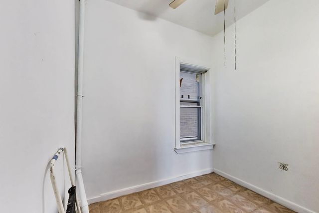2625 S Central Park Avenue, Chicago, IL 60623