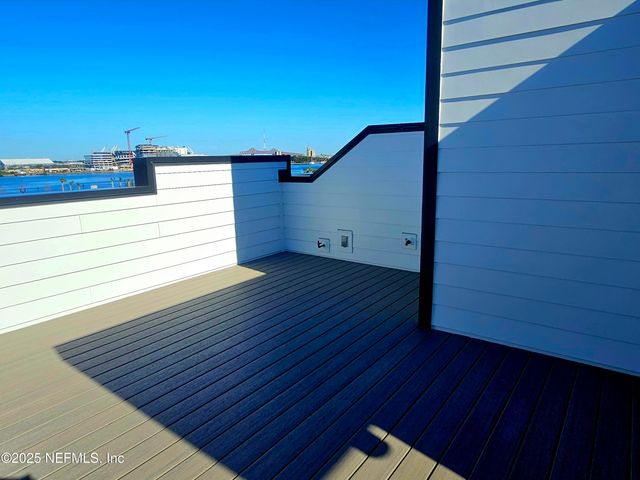 1928 PRUDENTIAL Drive, Jacksonville, FL 32207