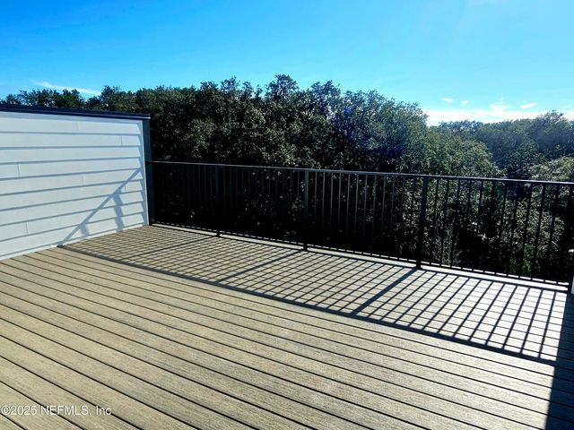 1928 PRUDENTIAL Drive, Jacksonville, FL 32207