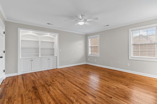 111 Rea Dr, Hermitage, TN 37076