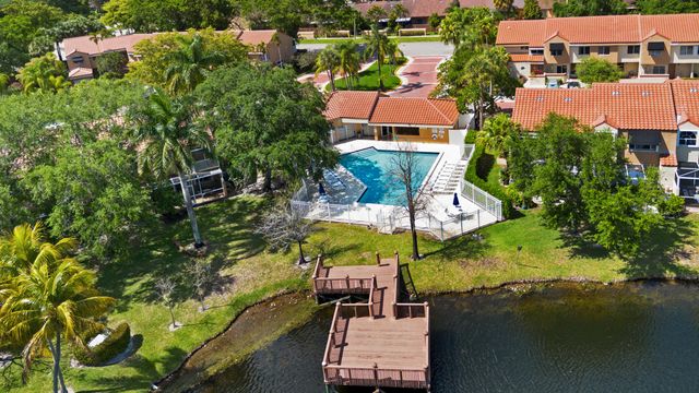 638 N University Drive, Plantation, FL 33324