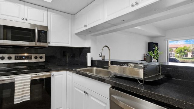 638 N University Drive, Plantation, FL 33324