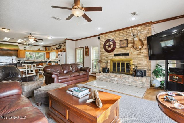 6341 Menge Avenue, Pass Christian, MS 39571