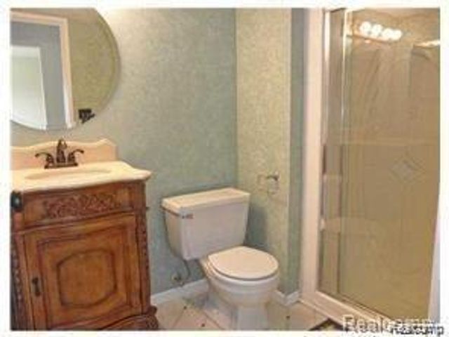 1315 S Maple Road 305, Ann Arbor, MI 48103