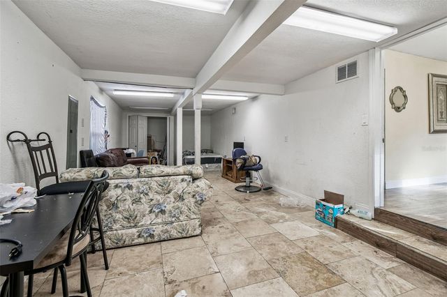 109 E ROBERTSON STREET, Brandon, FL 33511