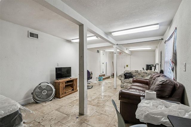 109 E ROBERTSON STREET, Brandon, FL 33511