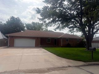 2550 S Pattie St, Wichita, KS 67216