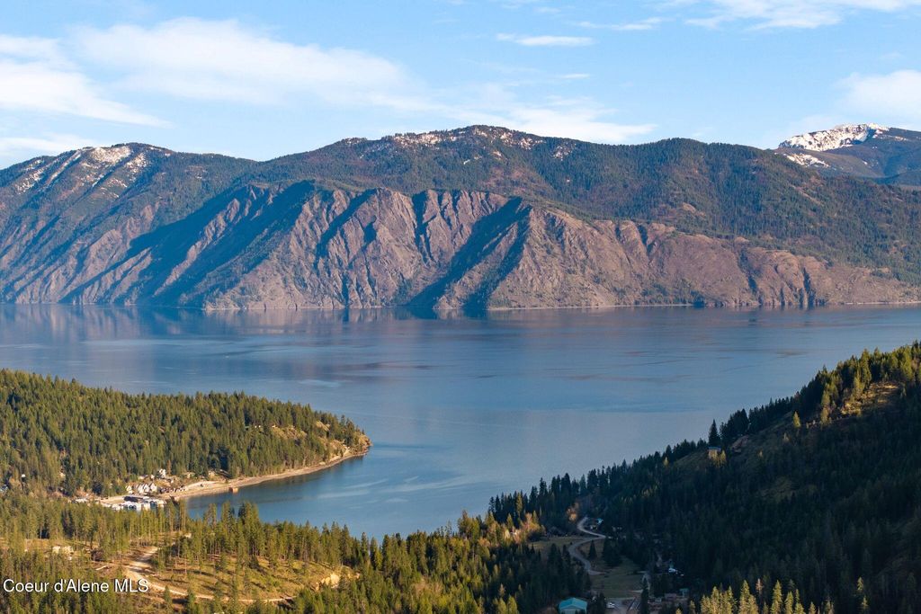 Lot B Spring View Ln, Sagle, ID 83860