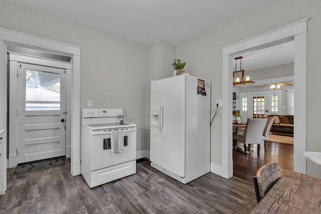 601 E 3rd Street, Maryville, MO 64468