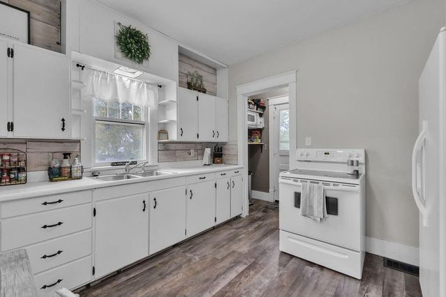 601 E 3rd Street, Maryville, MO 64468