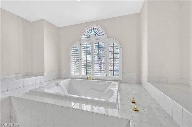 95 Teton Pines Drive, Henderson, NV 89074