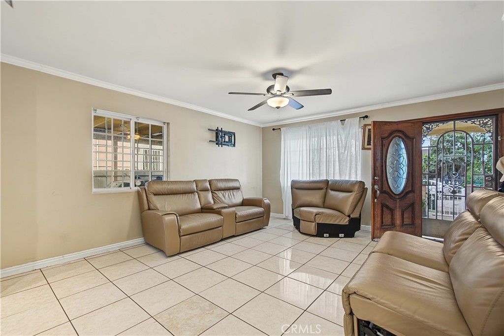 435 W 91st Place, Los Angeles, CA 90003 — photo 5