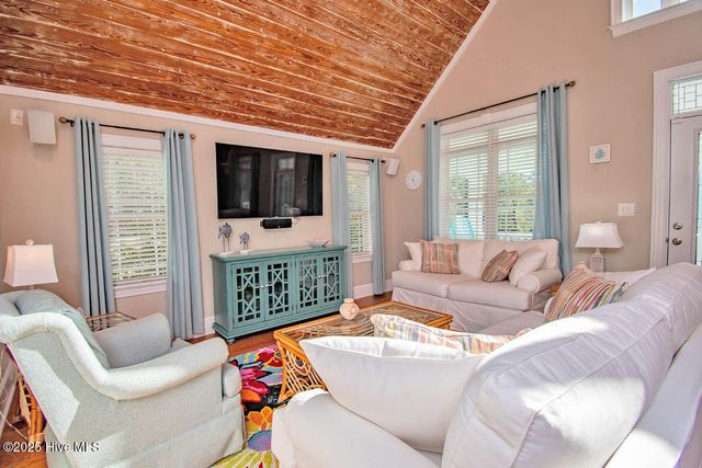 151 Doe Drive, Emerald Isle, NC 28594