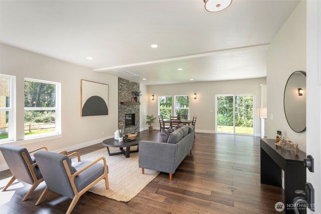 36651 Tamarack Drive NE, Hansville, WA 98340