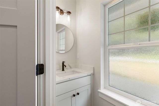 36651 Tamarack Drive NE, Hansville, WA 98340