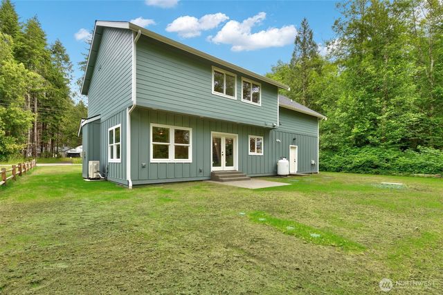 36651 Tamarack Drive NE, Hansville, WA 98340