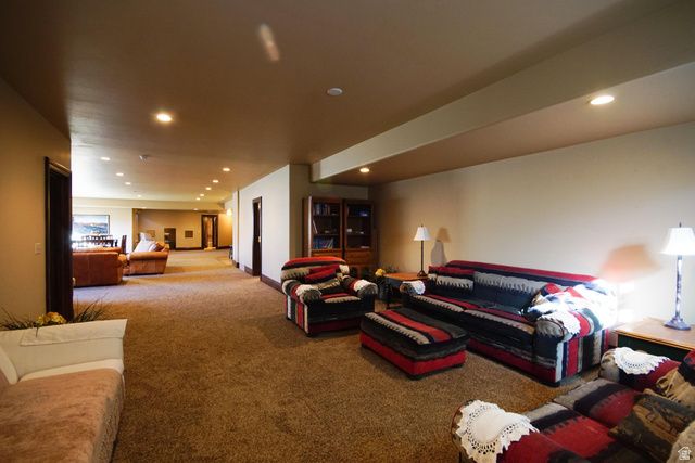 2054 E 6425 S, Holladay, UT 84121