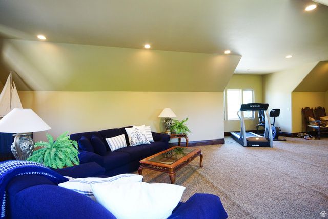 2054 E 6425 S, Holladay, UT 84121