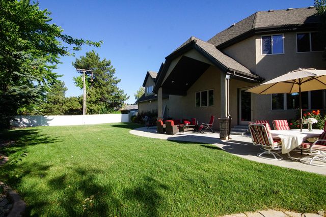 2054 E 6425 S, Holladay, UT 84121