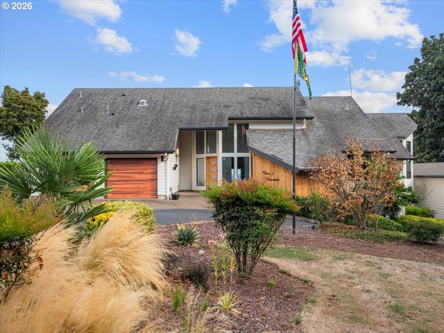 4000 EOLA Dr Nw, Salem, OR 97304