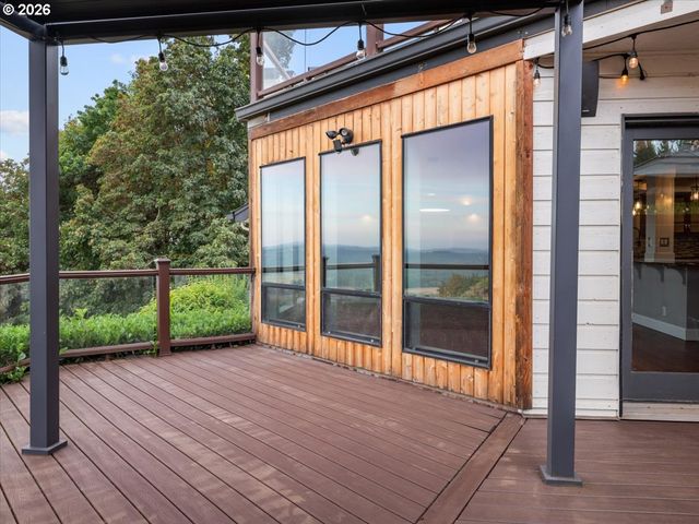 4000 EOLA Dr Nw, Salem, OR 97304