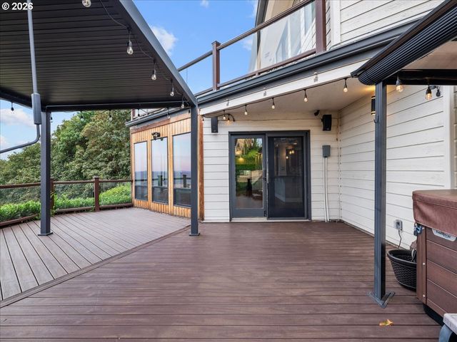 4000 EOLA Dr Nw, Salem, OR 97304
