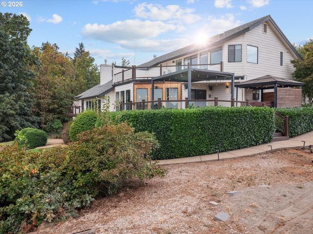 4000 EOLA Dr Nw, Salem, OR 97304