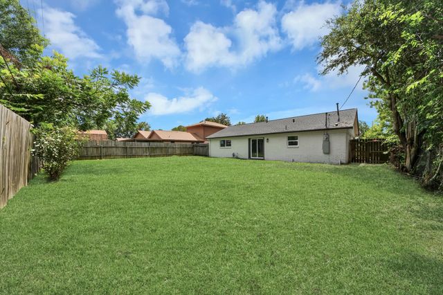 11823 Leitrim Way, Houston, TX 77047
