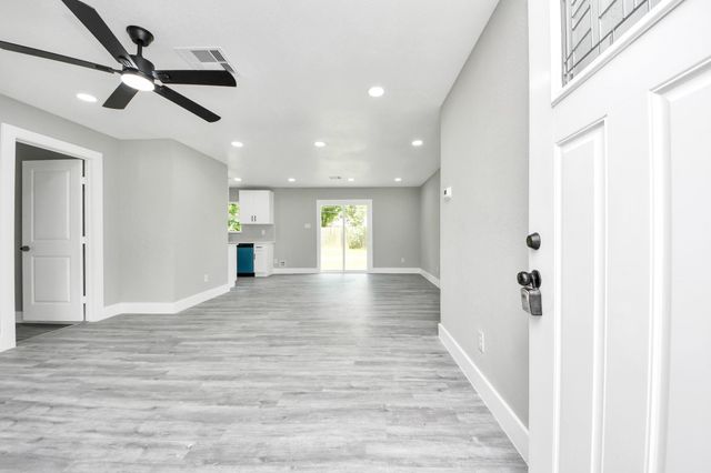 11823 Leitrim Way, Houston, TX 77047