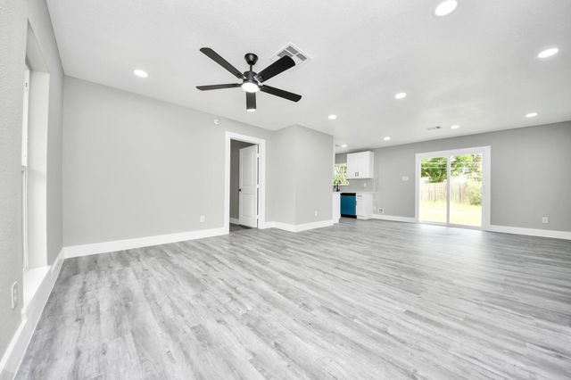 11823 Leitrim Way, Houston, TX 77047