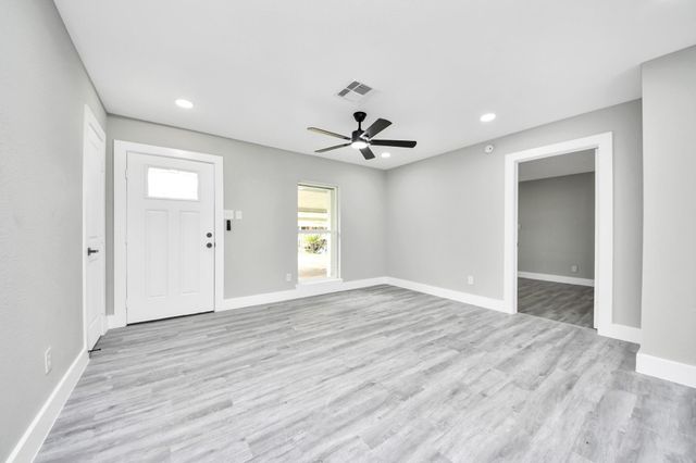 11823 Leitrim Way, Houston, TX 77047