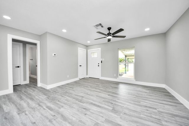 11823 Leitrim Way, Houston, TX 77047