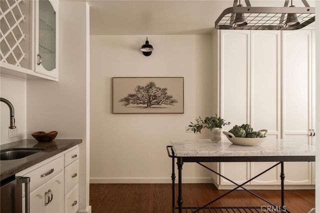 10225 Valley Spring Ln, Toluca Lake, CA 91602