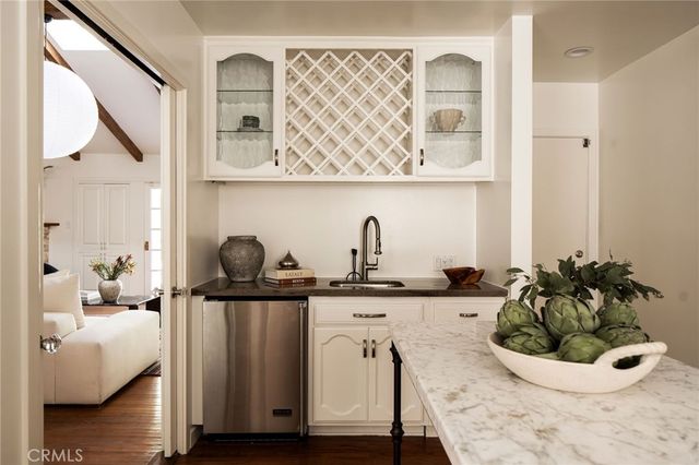 10225 Valley Spring Ln, Toluca Lake, CA 91602